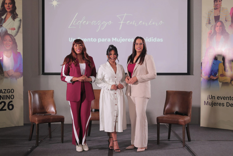 Raquel Salas, Génesis Frías y Carolina Ogando.