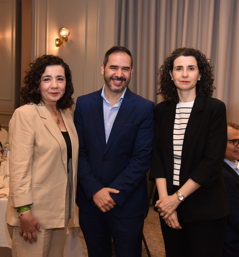 Yolanda Orz, David Paños y Marta Orz