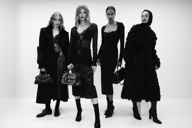 Dolce & Gabbana, mujer otoño-invierno 2026, fotos detrás de la pasarela.