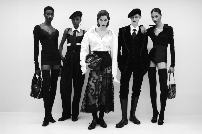 Dolce & Gabbana, mujer otoño-invierno 2026, fotos detrás de la pasarela.
