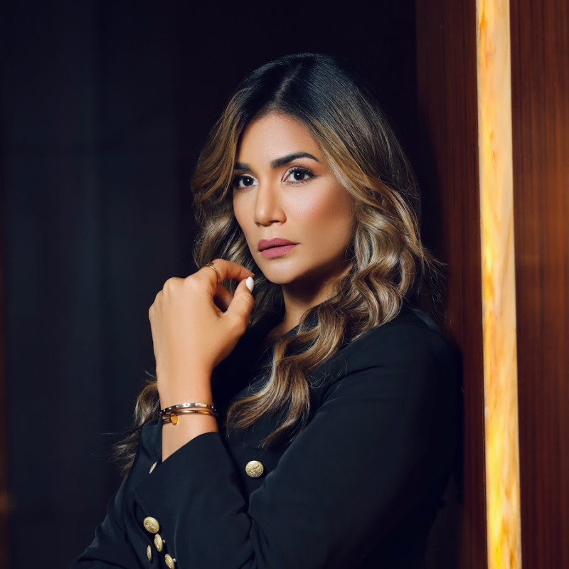 Sophinel Báez pide disculpas por sus declaraciones sobre Clarissa Molina.