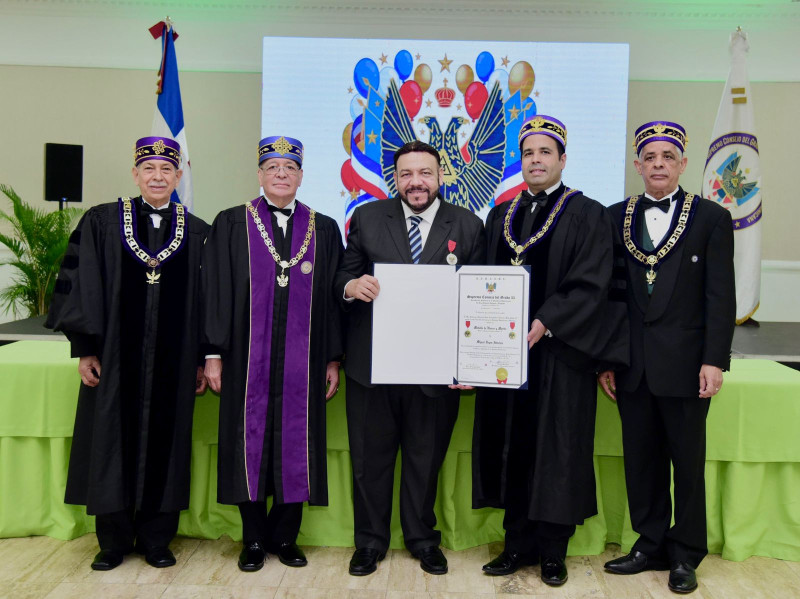 Historiador, Miguel Reyes Sánchez fue reconocido por la Jurisdicción Masónica de la República Dominicana.