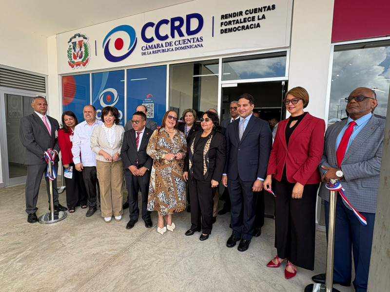Emma Polanco encabezó ayer la apertura de la nueva oficina regional en Santiago de la CCRD.