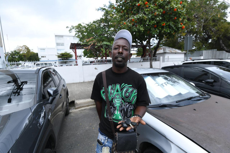 José Julio Sentil, parqueador.