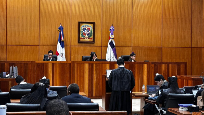 La defensa de Raymer Pastor de los Santos, implicado en el caso Coral, solicitó ante el Primer Tribunal Colegiado del Distrito Nacional una sentencia de absolución total en favor de su defendido.