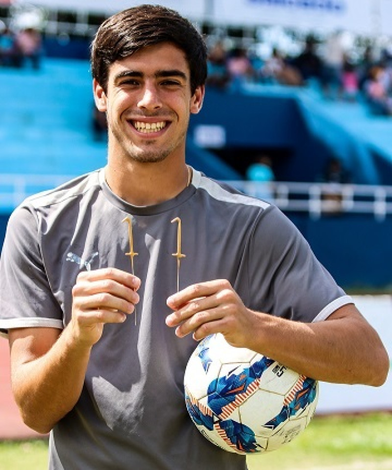 Javier Roces celebra el 11 aniversario.