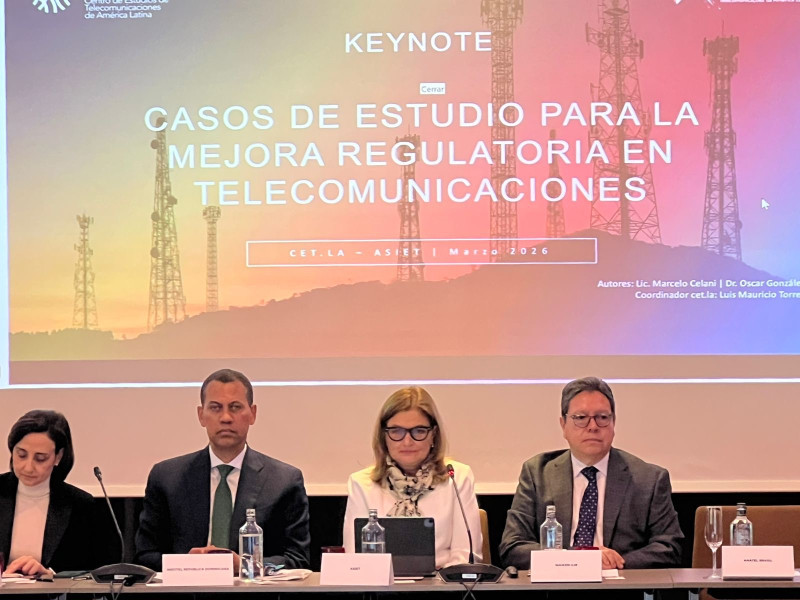 Guido Gómez Mazara participó en Barcelona en un evento sobre mejora en la regulación de telecomunicaciones.