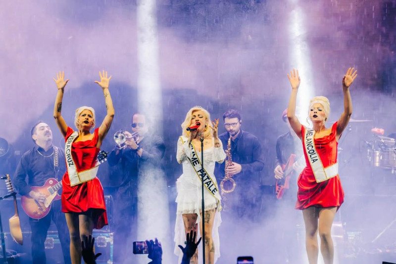 Mon Laferte durante su actuación en Isle of Light en Santo Domingo, el sábado 7 de marzo de 2026.
