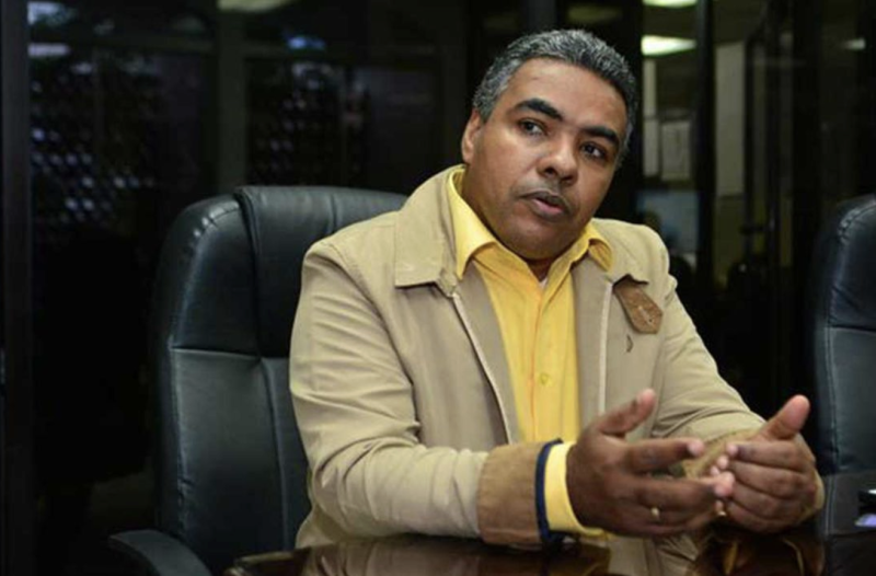 William Pérez Figuereo.