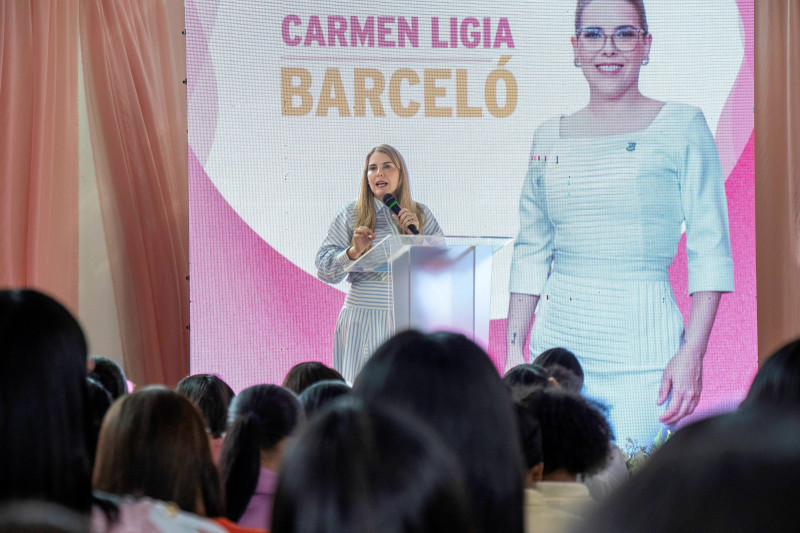 La legisladora Carmen Ligia Barceló durante el panel titulado, Mujeres Imparables Construyendo sueños con determinación y herramientas digitales.