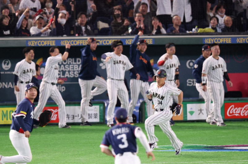 Momentos del partido del 7 de marzo entre Corea del Sur y Japón el Grupo C del Clásico Mundial de Béisbol.