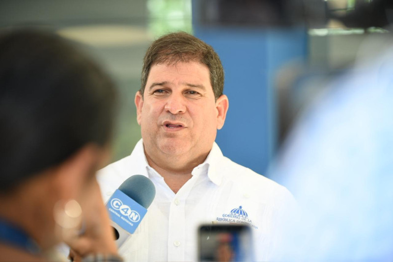Director de Ganadería, Abel Mesa, durante rueda de prensa en la Fereia Nacional Ganadera.
