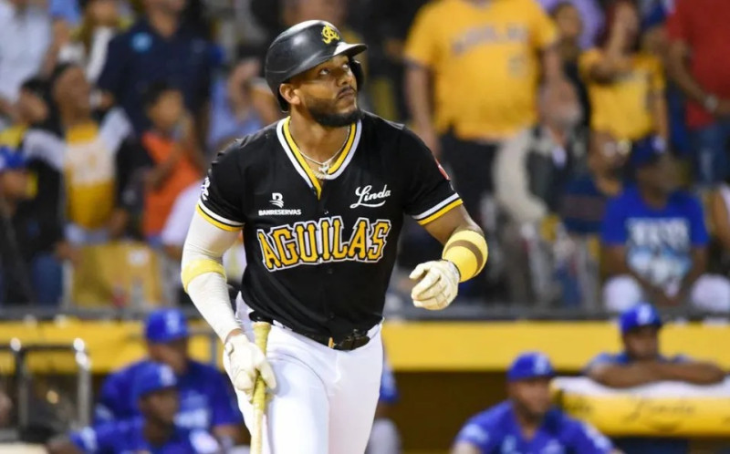 Jerar Encarnación tiene cuatro años de experiencia en la liga, todas con las Águilas.