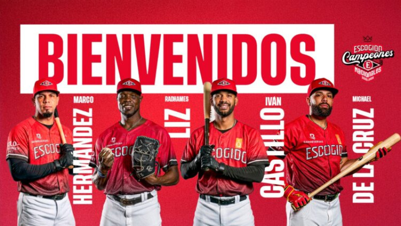 Marco Hernández, Radhamés Liz, Iván Castillo y Michael De La Cruz son los nuevos integrantes del equipo de los Leones del Escogido.