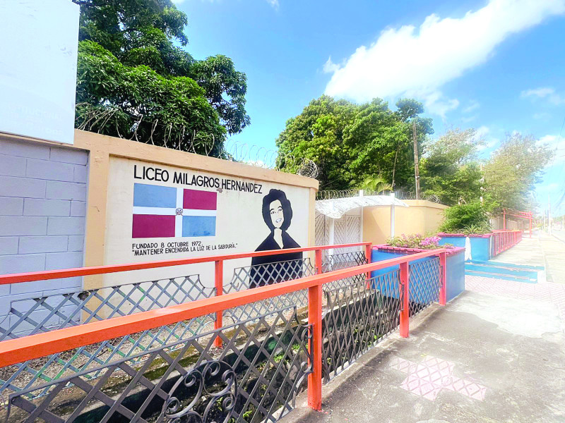 Politécnico Milagros Hernández, de Villa González, sigue a la espera de un comedor.