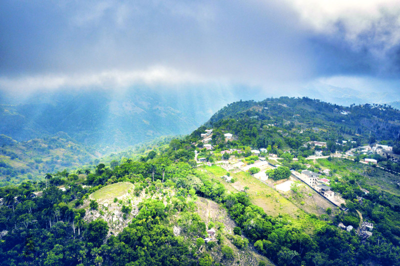 Las exploraciones mineras abarcan zonas de la cordillera Septentrional en la región Norte del país.