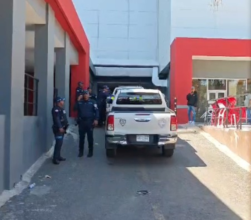 Presencia policial en Cinema Centro tras tiroteo