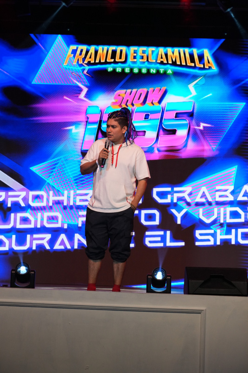 Comediante mexicano Christian Meza durante show "1995" de Franco Escamilla en Santo Domingo