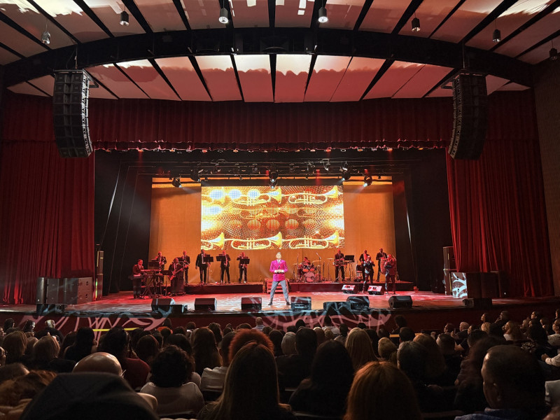Eddy Herrera durante su presentación de “Una noche con Eddy Herrera” en el Lehman Center For The Performing Arts, el sábado 21 de marzo 2026.