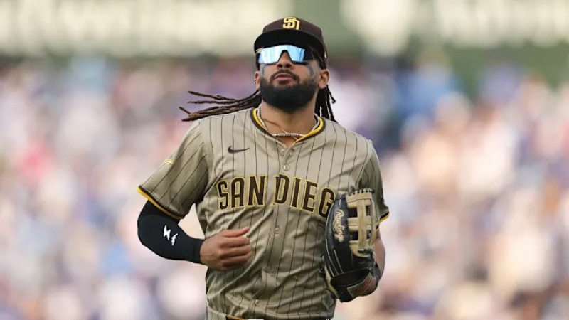 Fernando Tatis Jr. terminó de 1-0 ante los Marineros.