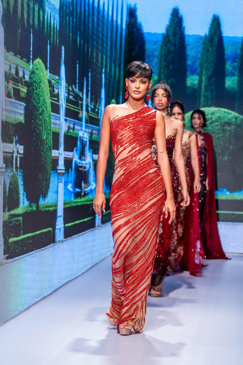 Parte de la colección de Giannina Azar.