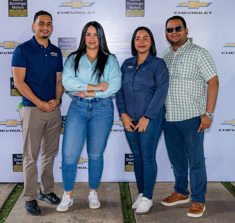 Ronald Mencía, Liani Reyes, AEshley Simé
e Ivansons García.