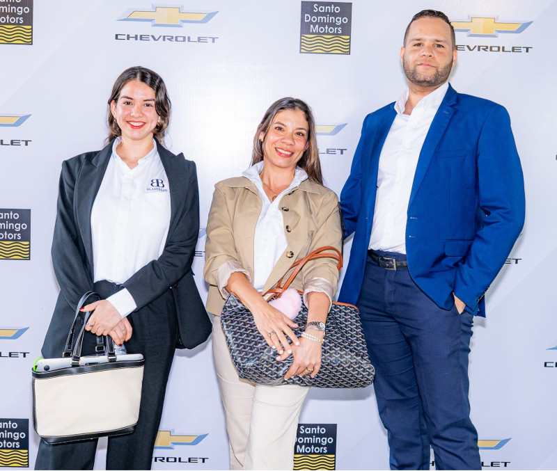 Gabriela González, Ayalivi Suazo y Rolando Ramos.