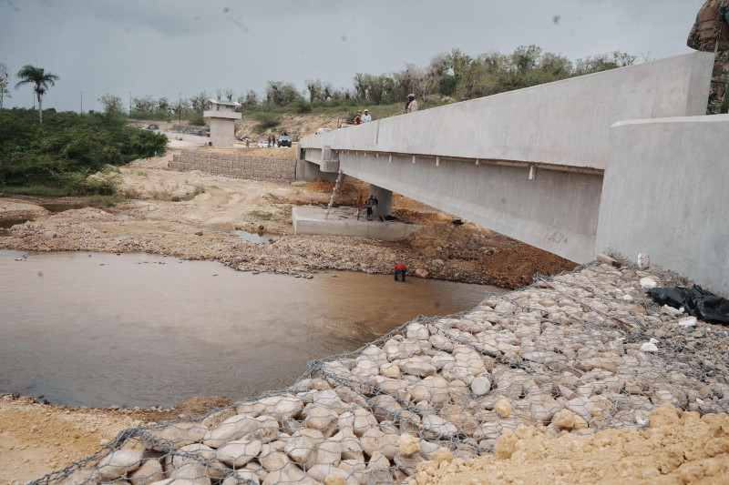 Verja perimetral fronteriza.