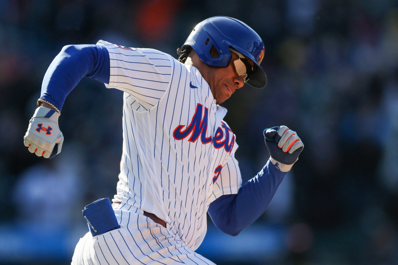 Juan Soto al momento de correr las bases.