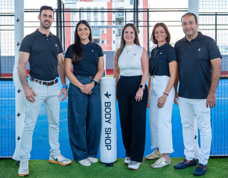 Tony Bernal, Haydeeline Marte, Ana Lucia Angulo, Paola Rojas y Luis Betances.