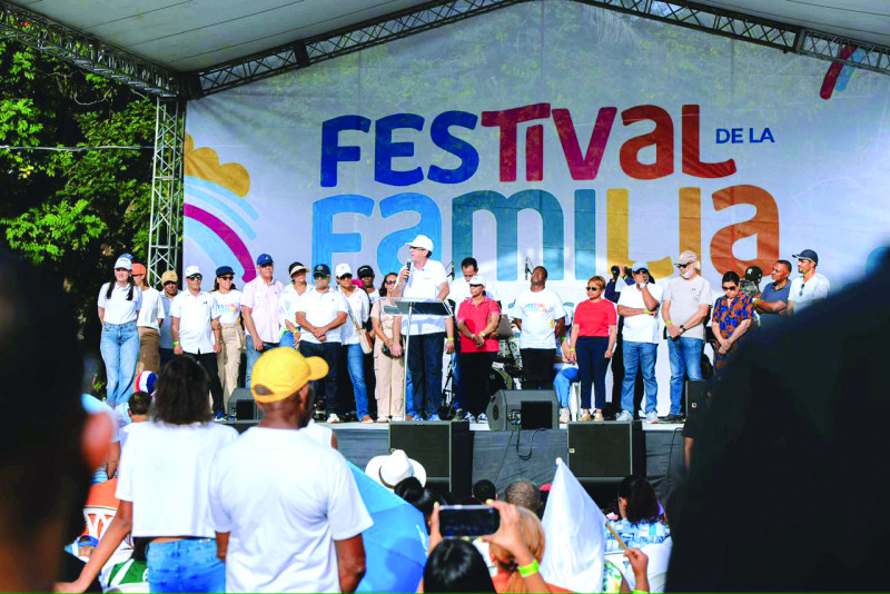 Durante la actividad, 381 personas entregaron su vida Cristo. Fue una jornada de disfrute y de entrega total al Señor.