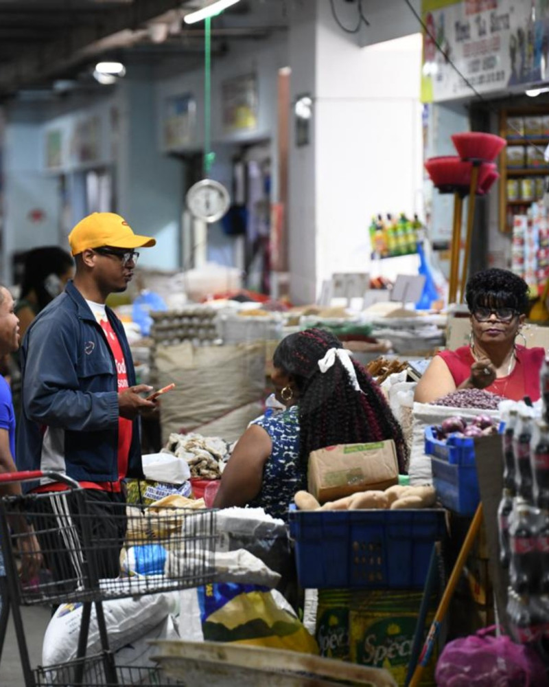 Comerciantes de los mercados y colmados aseguraron que los precios se mantendrán estables. 2 de abril de 2026.