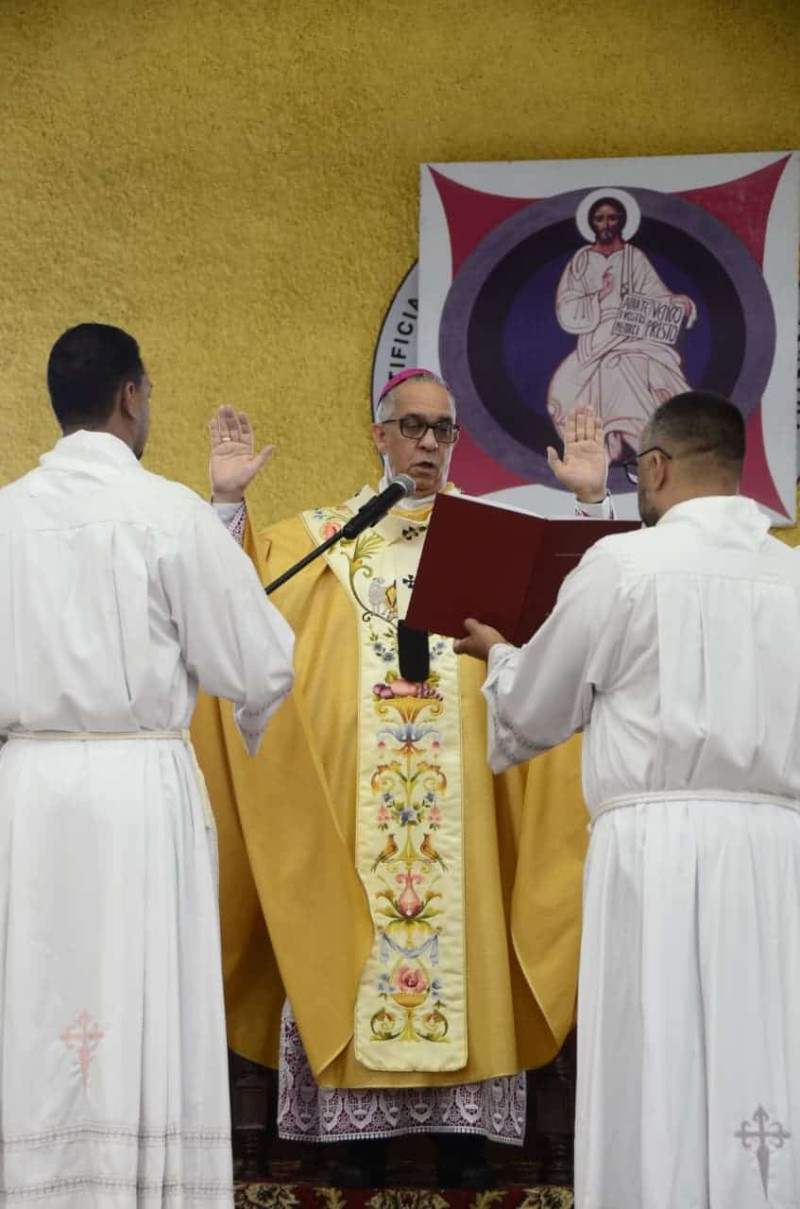 monseñor Hector Rafael Rodriguez