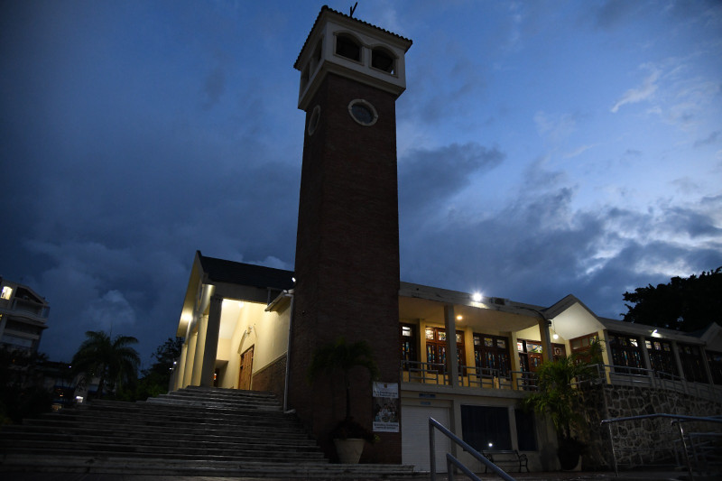 El Recorrido por las Siete Iglesias consiste en una ruta que realizan algunos feligreses por otras iglesias para venerar y levantar plegarias al “Lugar de Reservas”.