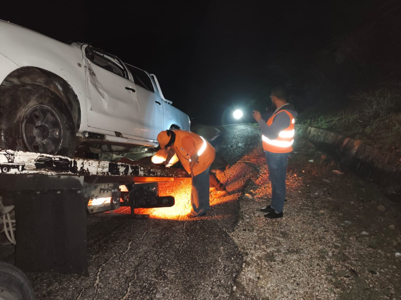 Camioneta en la que viajaba el sacerdote.
