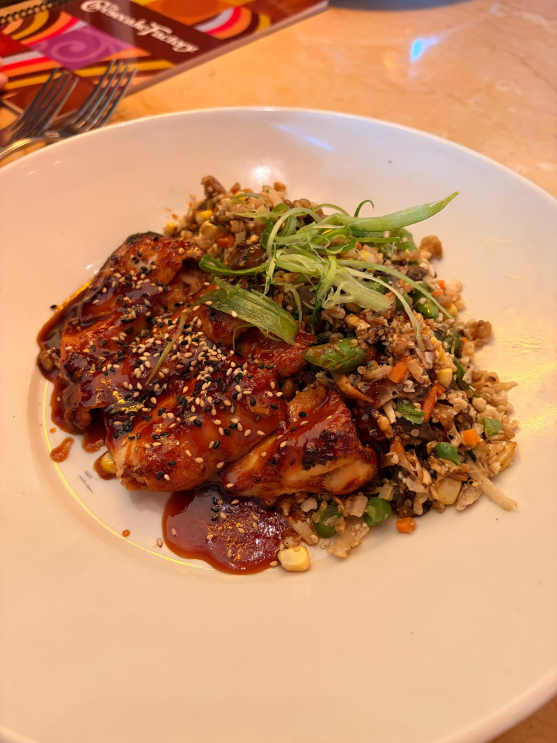 Pollo con sésamo y jengibre
