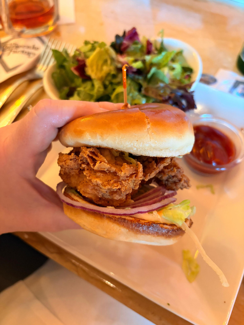 Crispy Chicken Ssandwich