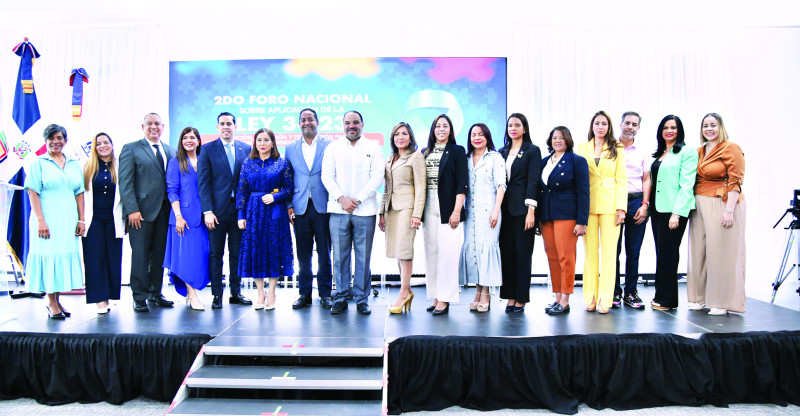 Participantes en el segundo foro nacional sobre atención e inclusión de las personas con autismo, realizado en Unicaribe.