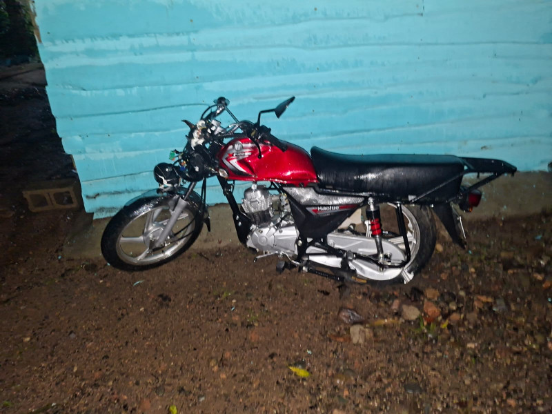 Motocicleta involucrada en el accidente