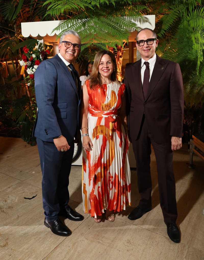 Martin Valdez, Montserrat Puig y Leonardo Cordero