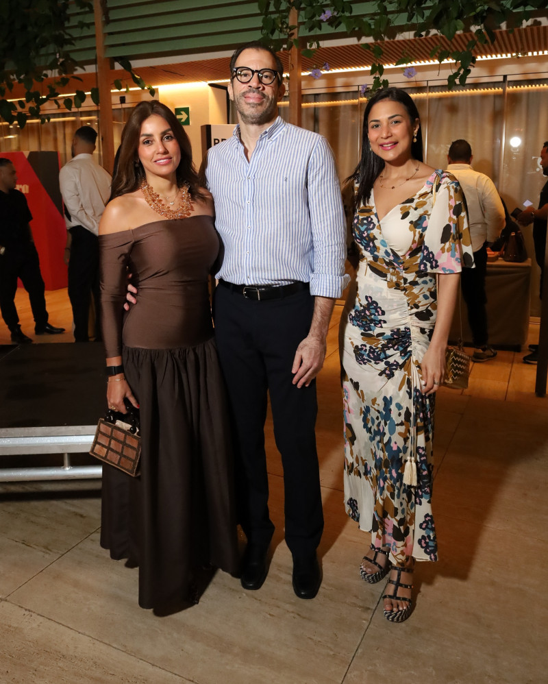 Grace Ventura, Emilio Reyes y Ana Indhira Jiménez