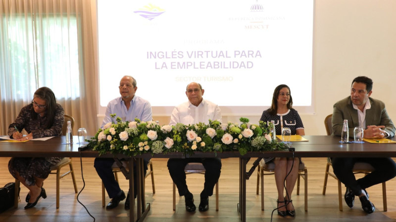 El Ministerio de Educación Superior, Ciencia y Tecnología (Mescyt), encabezado por su titular, Rafael Santos Badía, dejó formalmente inaugurado el Programa de Inglés Virtual para la Empleabilidad (PIVE).