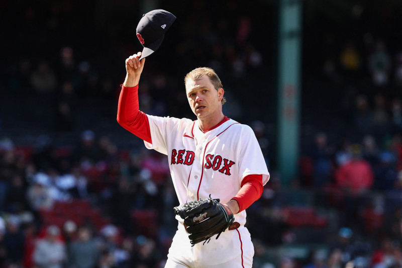 Sonny Gray es ovacionado tras su apertura ante los Cerveceros.