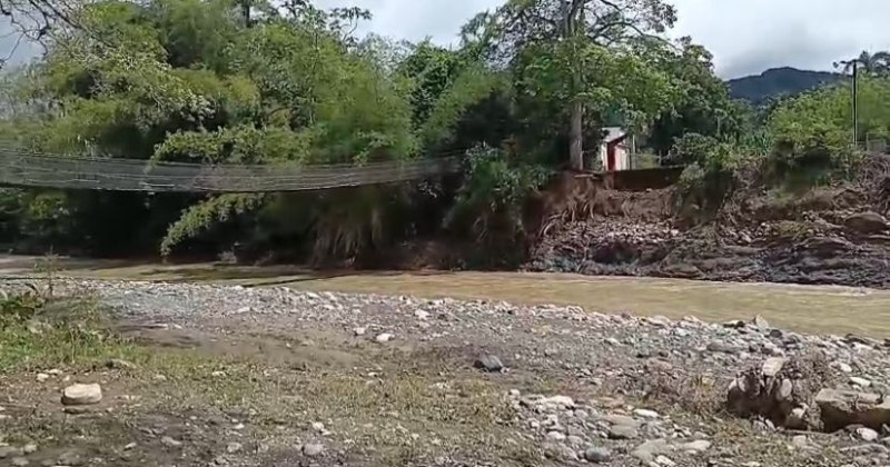 Derrumbe de cancha en la comunidad de Bajabonico Arriba, Altamira en la provincia de Puerto Plata.