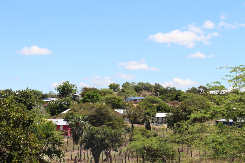 Vista de las viviendas construidas por particulares, denunciadas en reportaje publicado por Listín Diario.