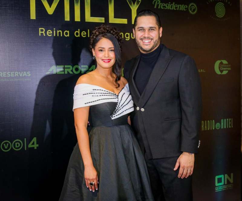 Sandy Hernandez y Juan Carlos Pichardo, protagonistas del filme "Milly, Reina del Merengue", durante la gala premier.