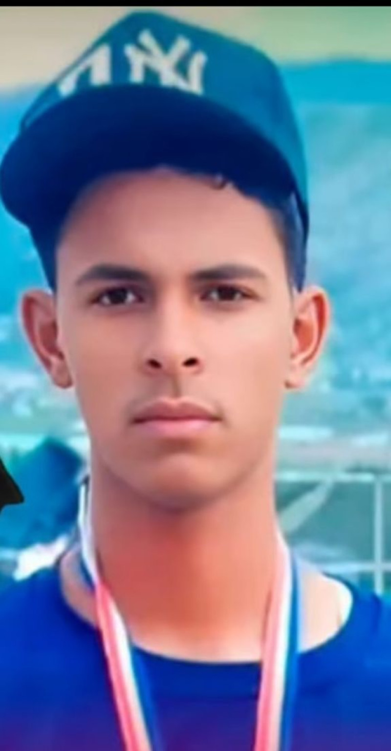 Yordany Javier Durán Reyes (Yordan), murió mientras practicaba beisbol en un play de Constanza