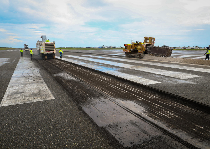 Aerodom inicia trabajos de remodelación de la pista principal de aterrizaje del AILA