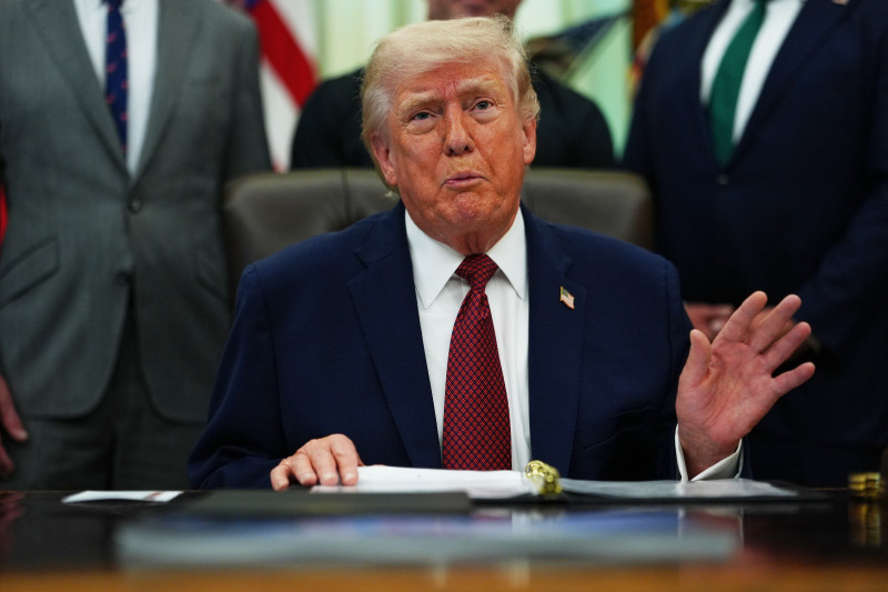 La organización internacional también denuncia la construcción de nuevos centros de detención como 'Alligator Alcatraz' o la suspensión del Programa de Admisión de Refugiados de Estados Unidos.