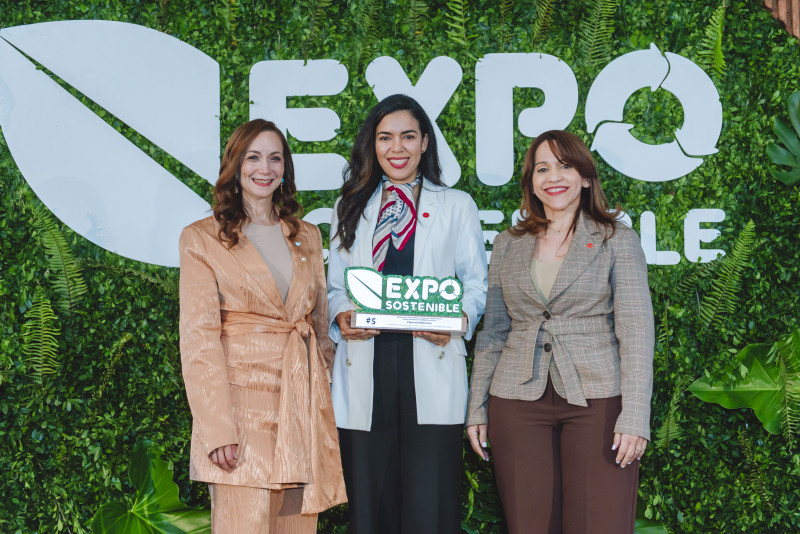 Pilar Haché, Carolina Lantigua y Tammy Vásquez.